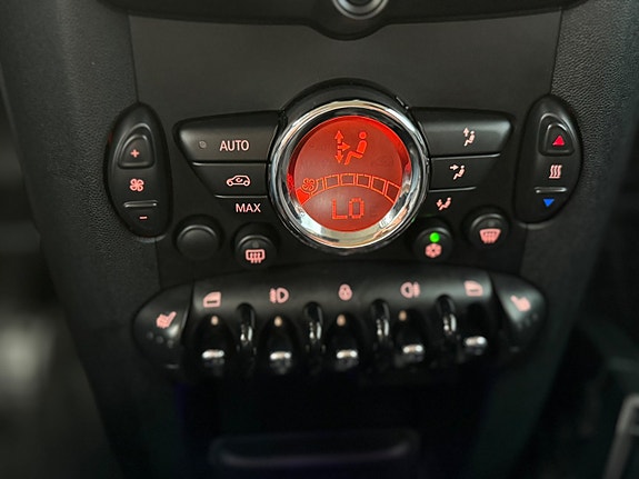 MINI Cooper 9 of 30