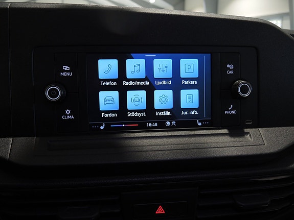 Volkswagen Caddy Maxi 21 of 22