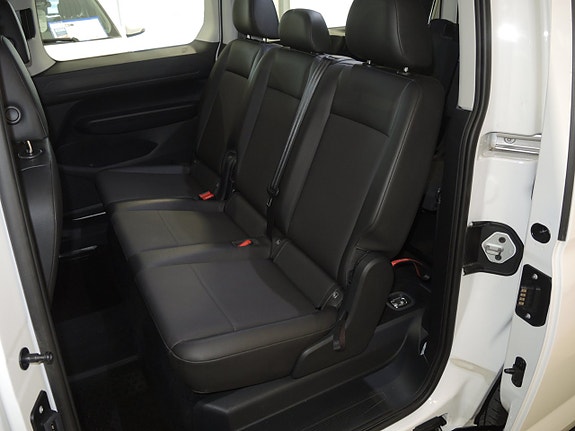 Volkswagen Caddy Maxi 17 of 22