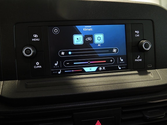 Volkswagen Caddy Maxi 20 of 22