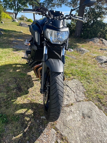 Yamaha MT-07 6 of 7