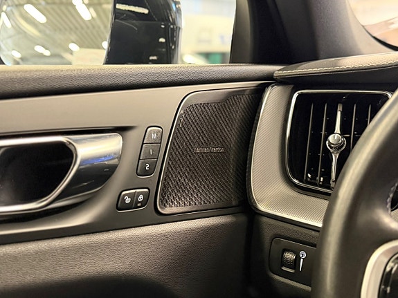 Volvo XC60 22 of 25