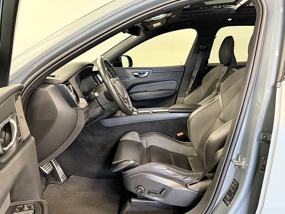 Volvo XC60 6 of 25
