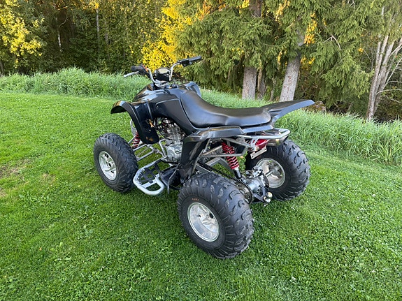 Loncin LX300 2 of 10