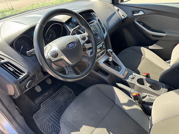 Ford Focus 4 of 8