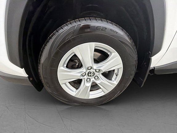Toyota RAV4 30 of 30