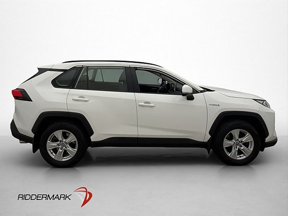 Toyota RAV4 4 of 30