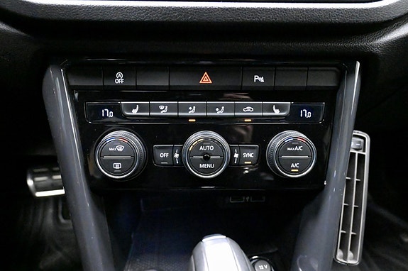 Volkswagen T-Roc 21 of 23