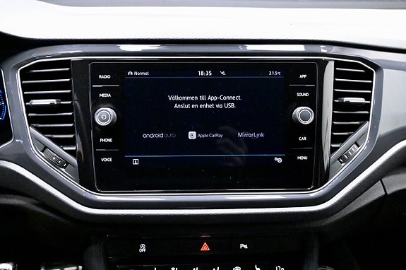 Volkswagen T-Roc 23 of 23