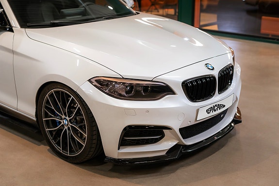 BMW M235i 2 of 27