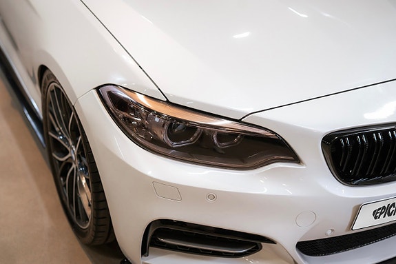 BMW M235i 10 of 27