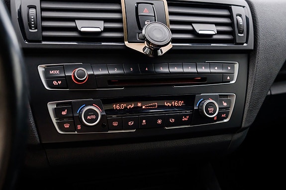 BMW M235i 19 of 27