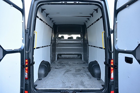Volkswagen Crafter 35 7 of 17