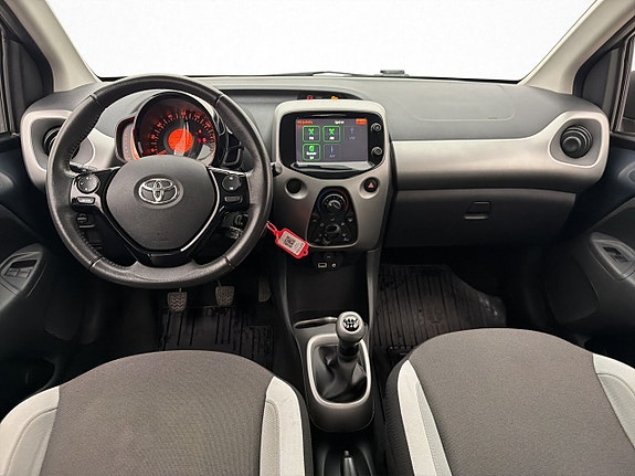 Toyota Aygo 10 of 23