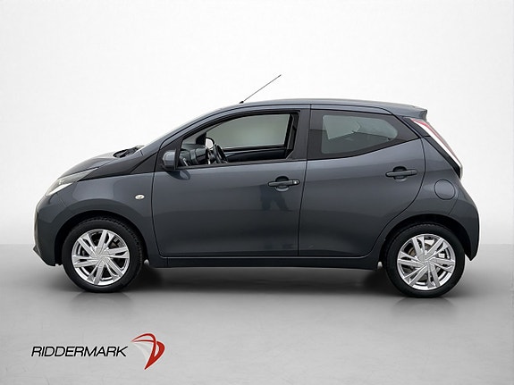 Toyota Aygo 4 of 23
