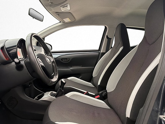 Toyota Aygo 9 of 23