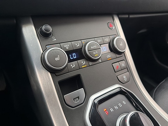 Land Rover Range Rover Evoque 23 of 28