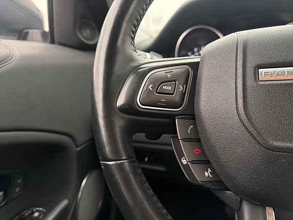 Land Rover Range Rover Evoque 16 of 28