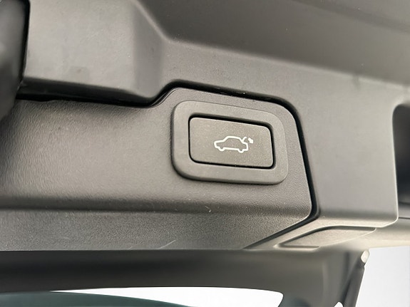 Land Rover Range Rover Evoque 25 of 28
