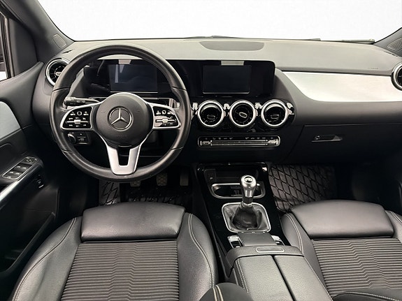 Mercedes-Benz B180 10 of 25