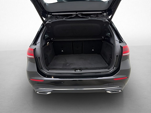 Mercedes-Benz B180 25 of 25