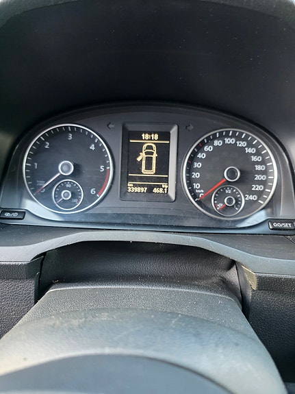 Volkswagen Caddy Maxi 4 of 4