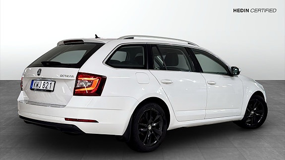 Skoda Octavia 2 of 12