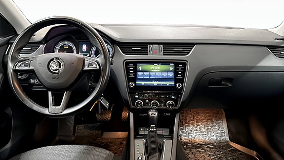 Skoda Octavia 4 of 12