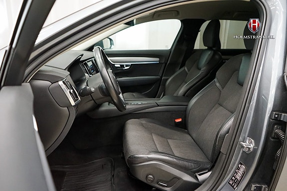 Volvo V90 8 of 25
