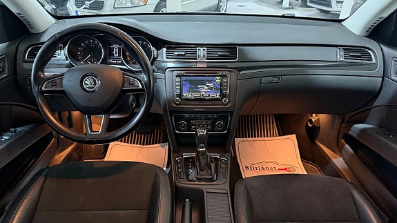 Skoda Superb 9 of 16