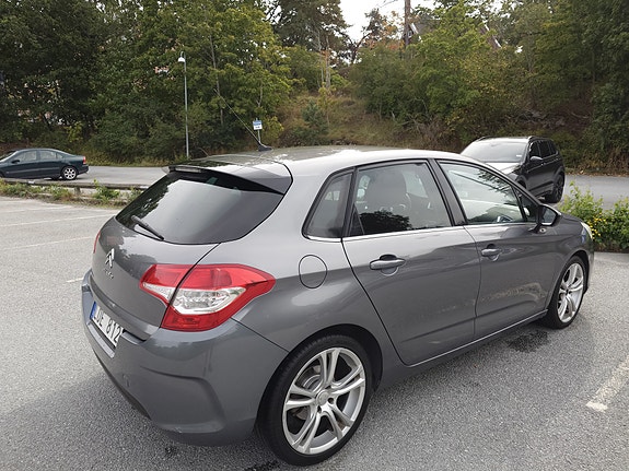 Citroen C4 4 of 8