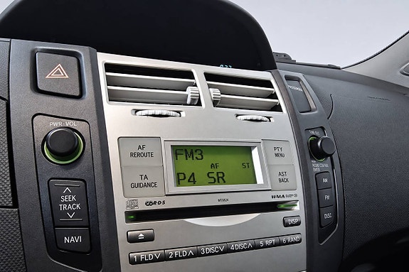 Toyota Yaris 23 of 27