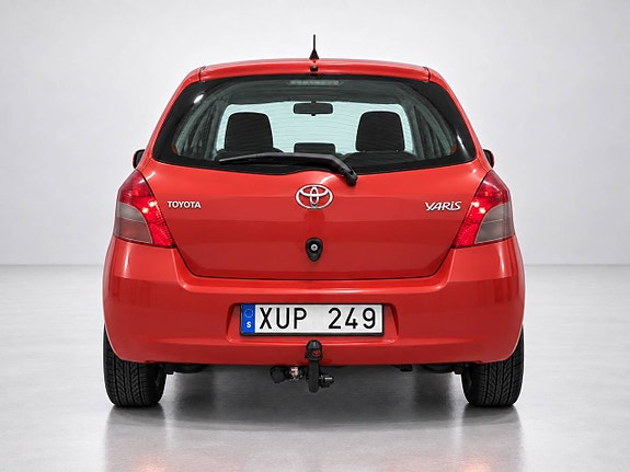 Toyota Yaris 7 of 27