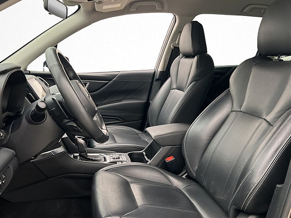 Subaru Forester 12 of 30