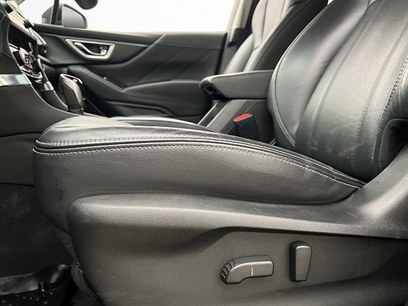 Subaru Forester 13 of 30