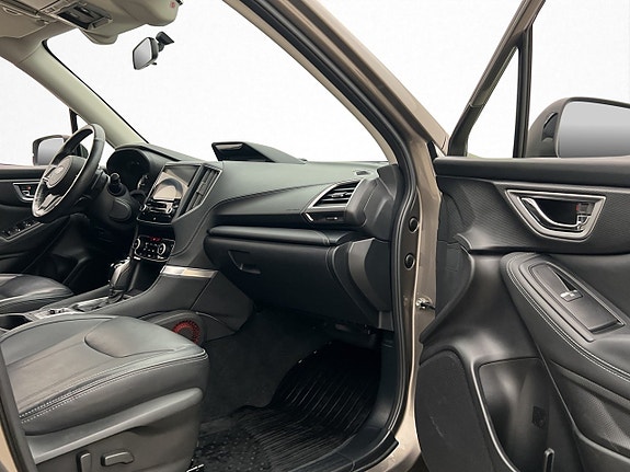 Subaru Forester 30 of 30