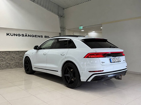 Audi Q8 8 of 29