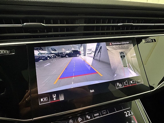 Audi Q8 25 of 29