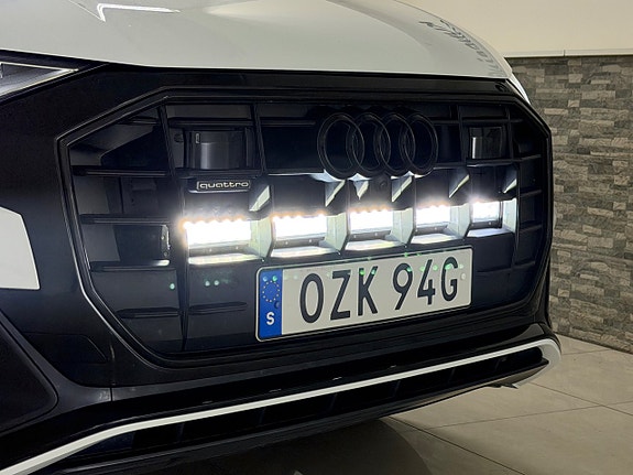 Audi Q8 12 of 29