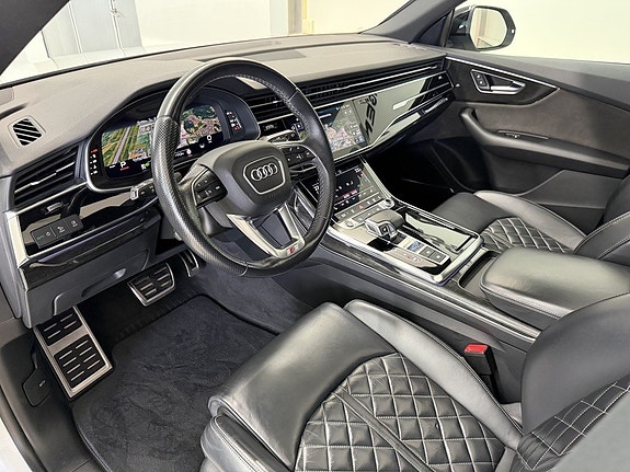 Audi Q8 13 of 29