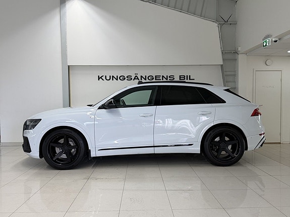 Audi Q8 4 of 29
