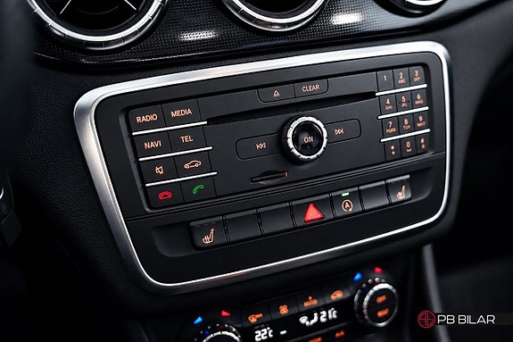 Mercedes-Benz CLA200 22 of 25