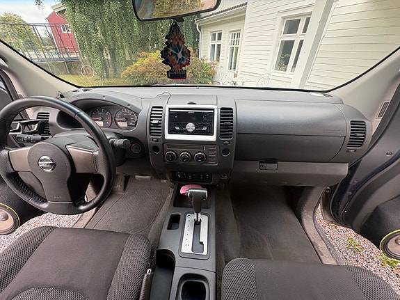 Nissan Navara 8 of 8