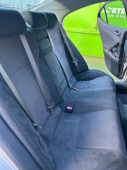 Lexus IS250 8 of 12