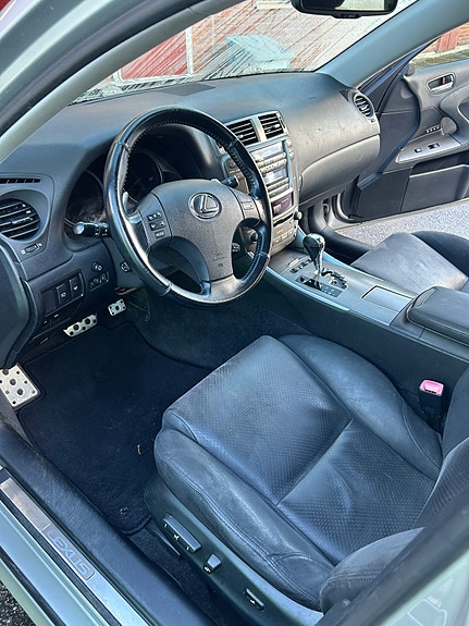 Lexus IS250 5 of 12