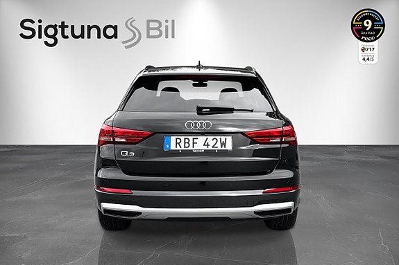 Audi Q3 6 of 27