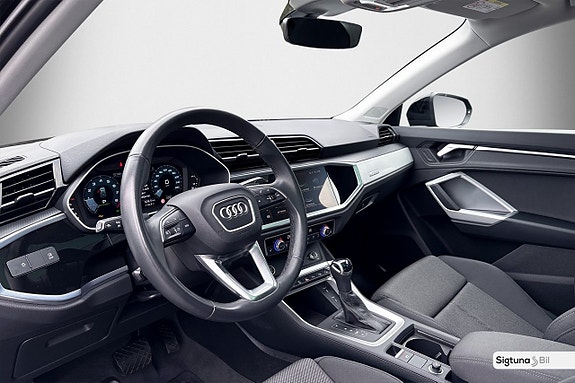 Audi Q3 11 of 27