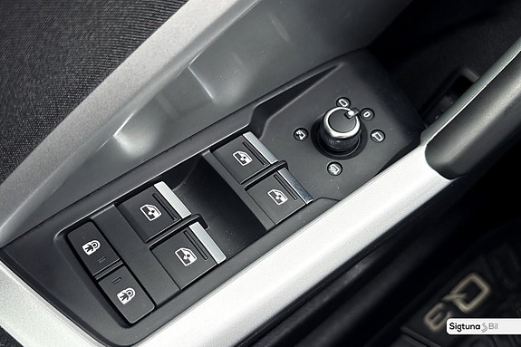 Audi Q3 27 of 27