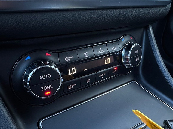 Mercedes-Benz CLA220 d 14 of 23