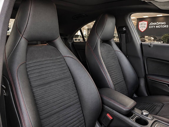 Mercedes-Benz CLA220 d 11 of 23